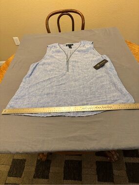 INC International Concepts Light Blue Linen-Blend Sleeveless Zip V-Neck Top